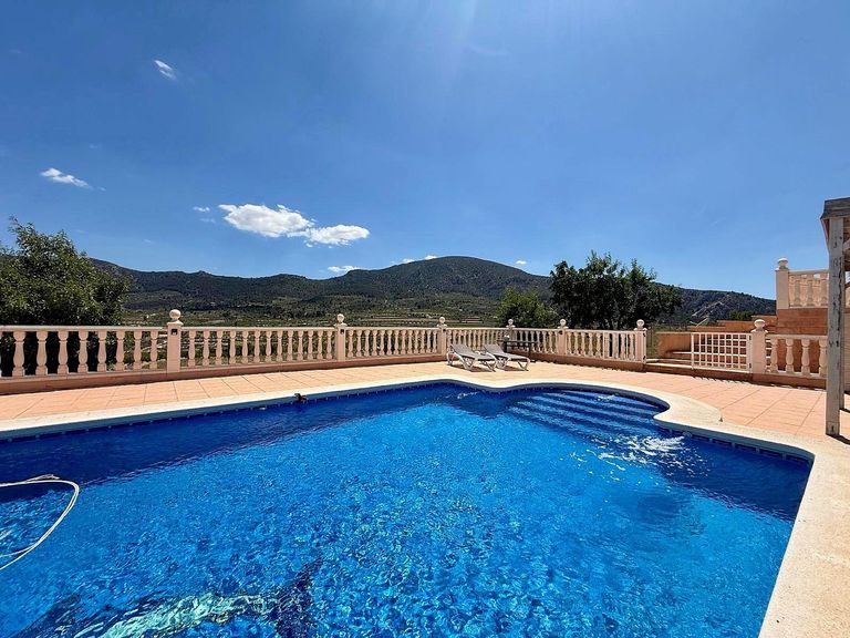 Property thumbnail 7