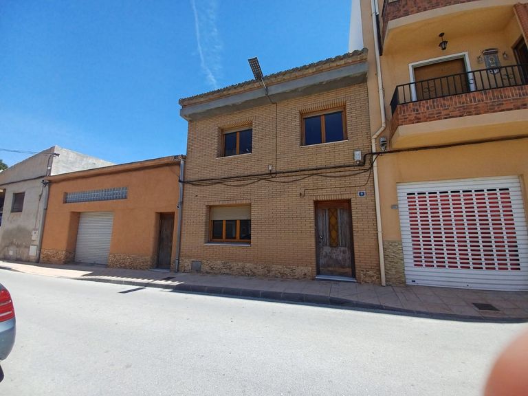 Property thumbnail 1