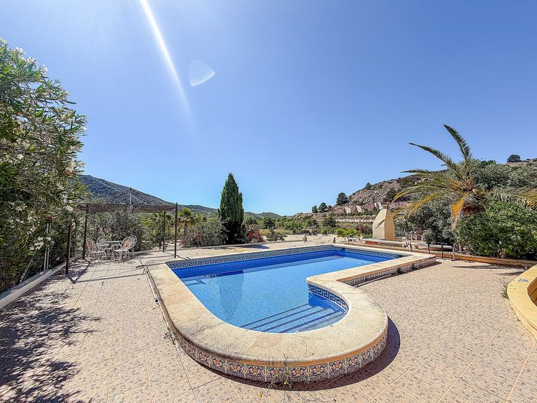 Property thumbnail 9