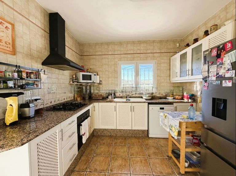 Property thumbnail 5