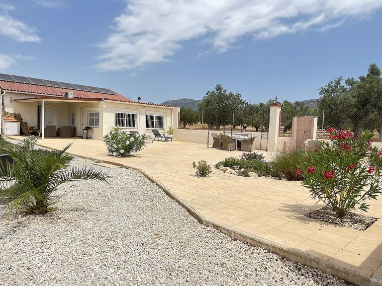 Property thumbnail 25