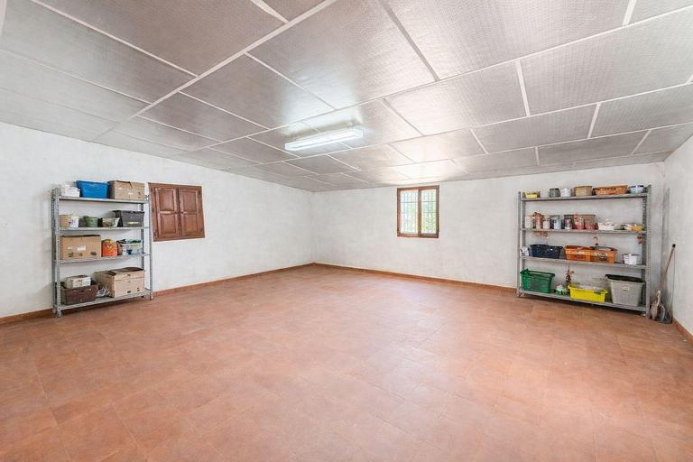 Property thumbnail 38