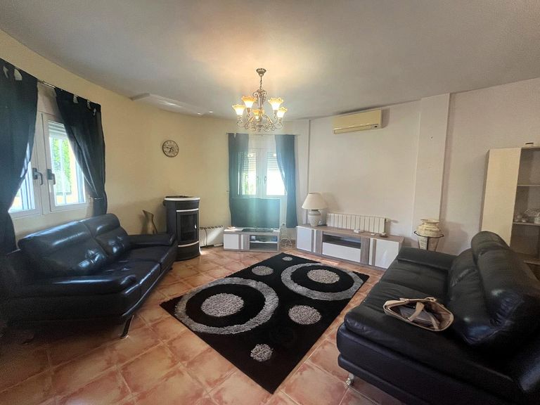 Property thumbnail 6
