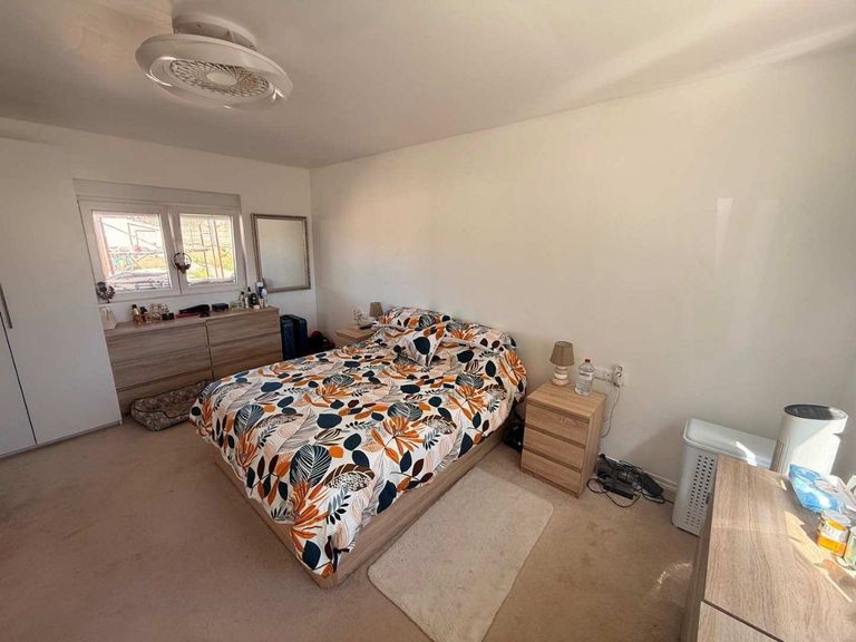 Property thumbnail 11