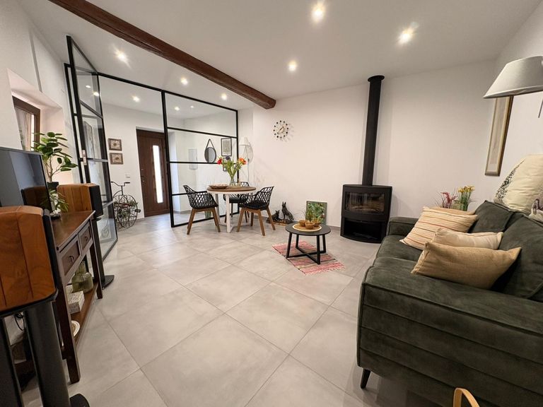 Property thumbnail 1