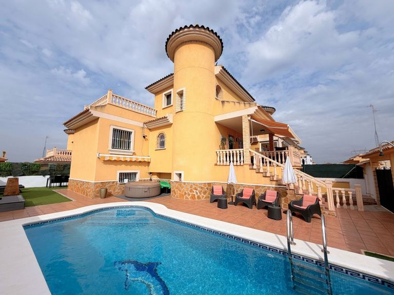 Property thumbnail 1