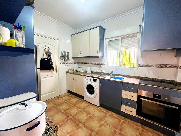 Property thumbnail 6