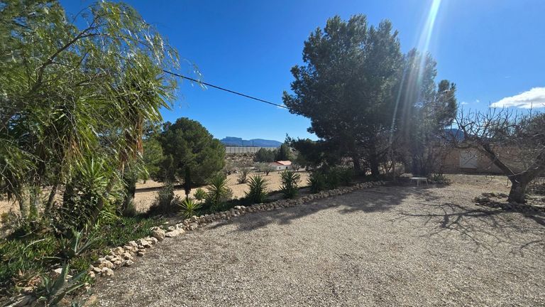 Property thumbnail 9