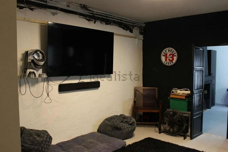 Property thumbnail 11