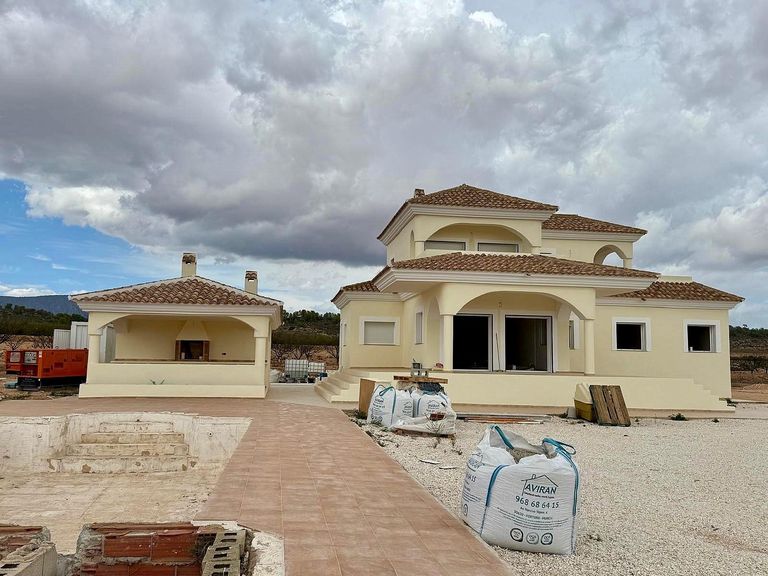 5 bedroom Apartment in Pinoso, Costa Blanca - Property IV9111