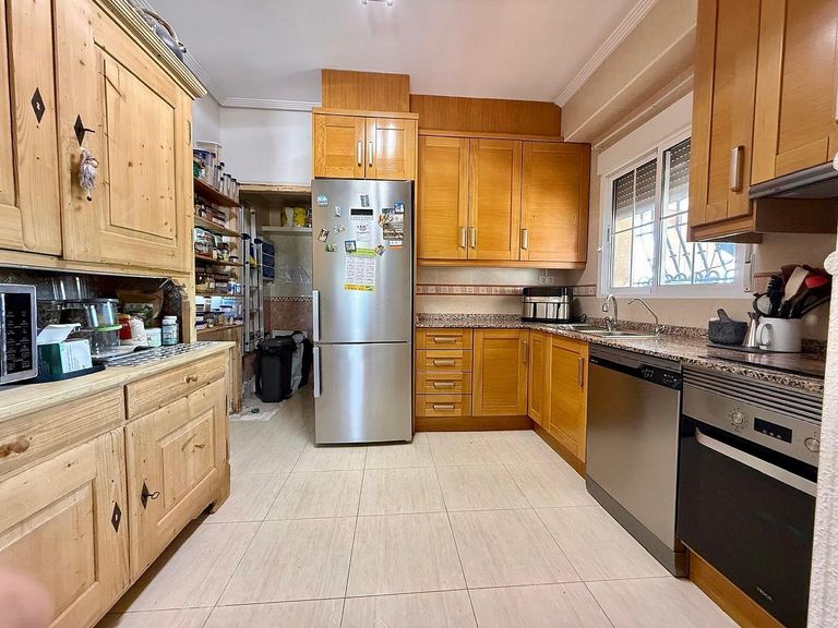 Property thumbnail 38