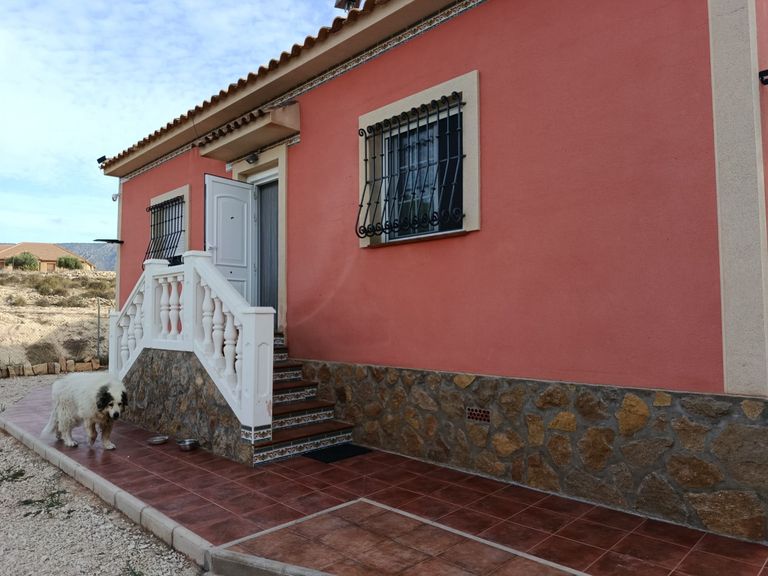 Property thumbnail 1