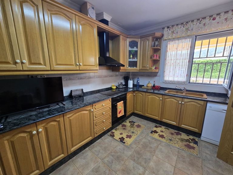 Property thumbnail 13