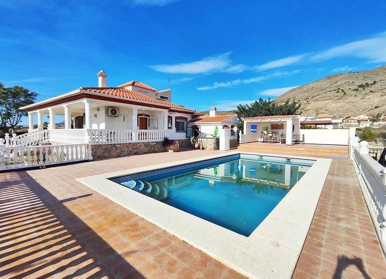 Property thumbnail 1