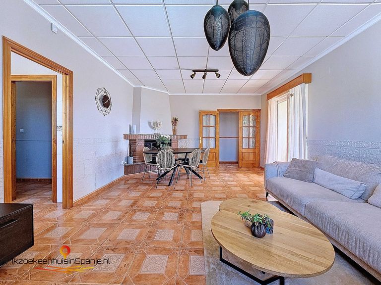 Property thumbnail 38