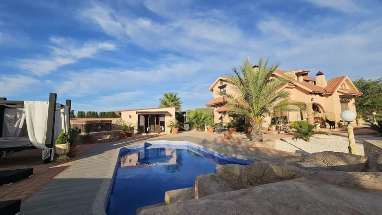 Property thumbnail 4