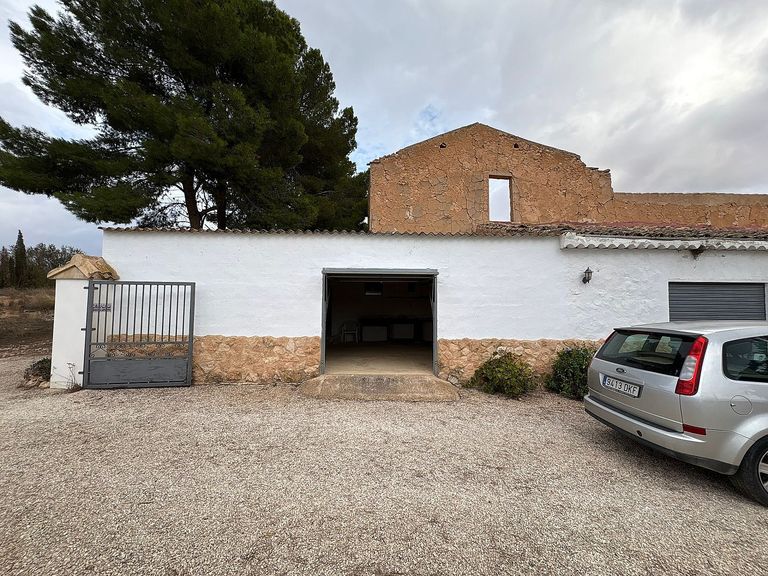 Property thumbnail 8