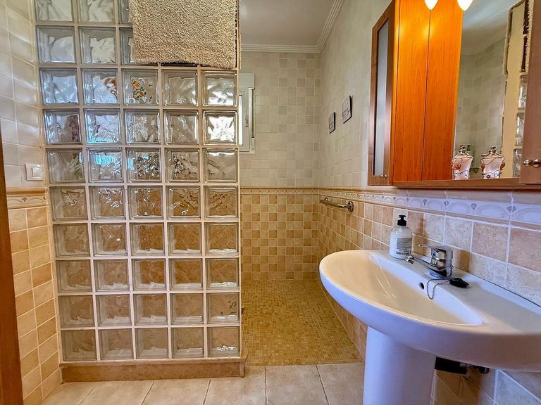 Property thumbnail 43