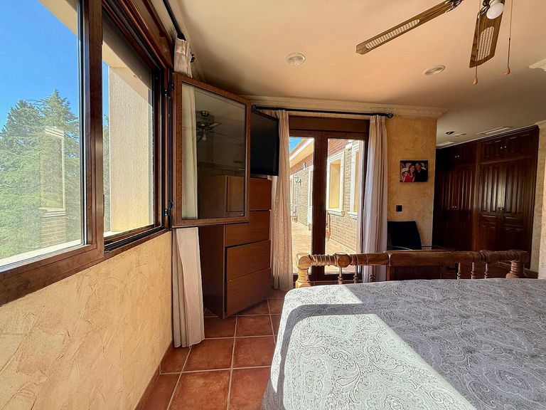 Property thumbnail 44