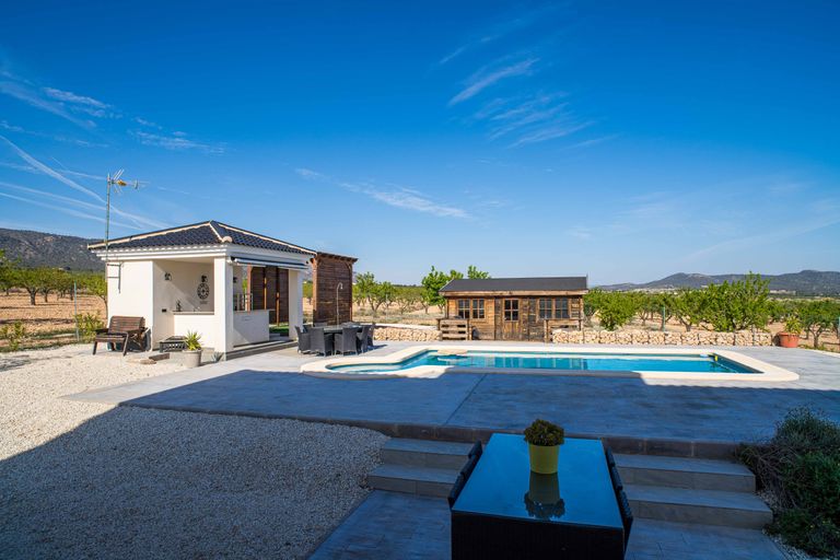 Property thumbnail 12