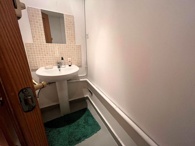 Property thumbnail 39