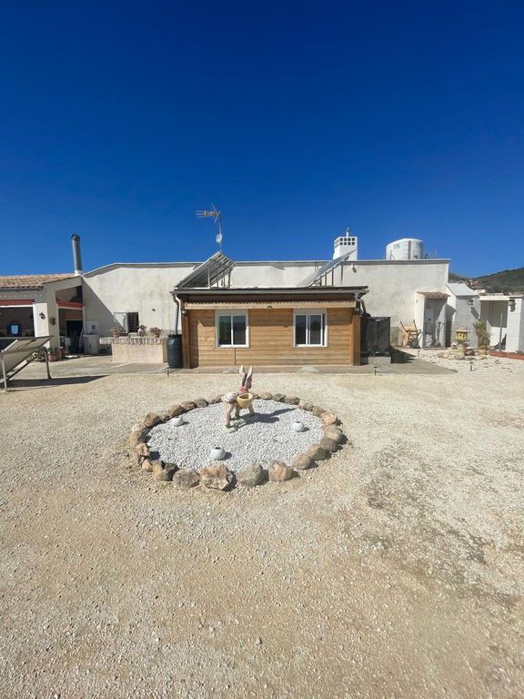 Property thumbnail 1