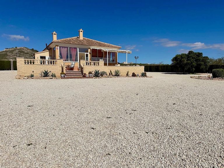 Property thumbnail 2