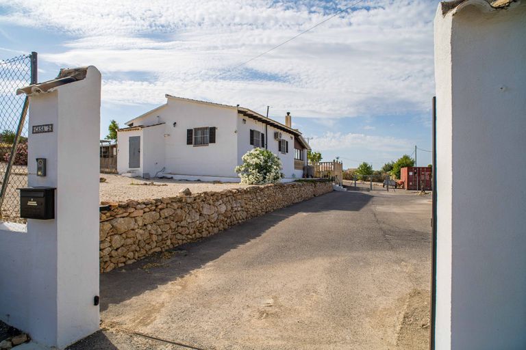 Property thumbnail 1