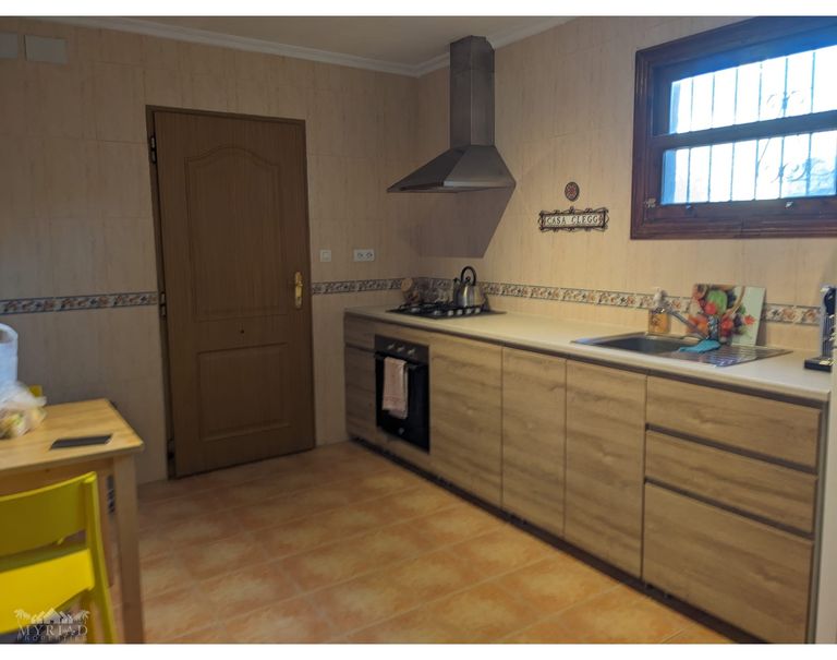Property thumbnail 8