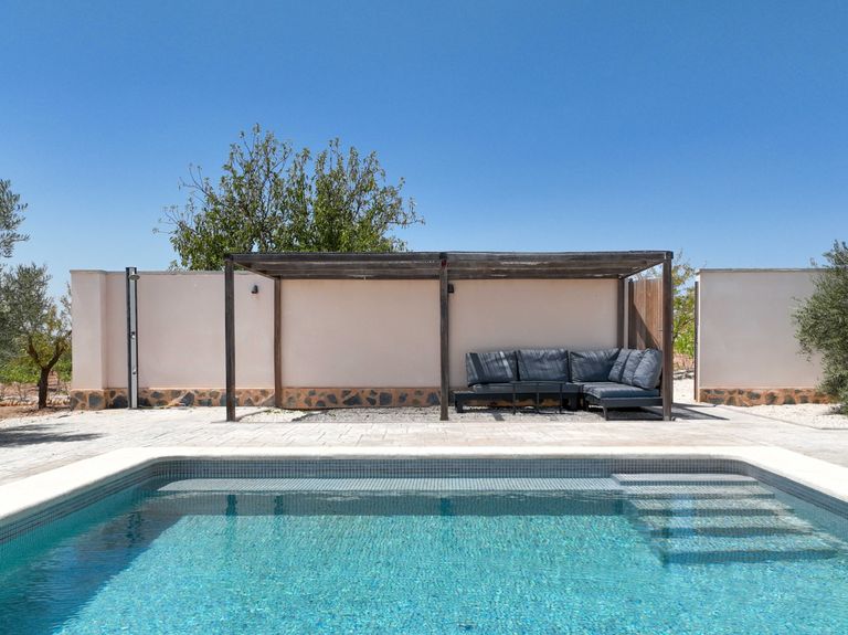 Property thumbnail 8