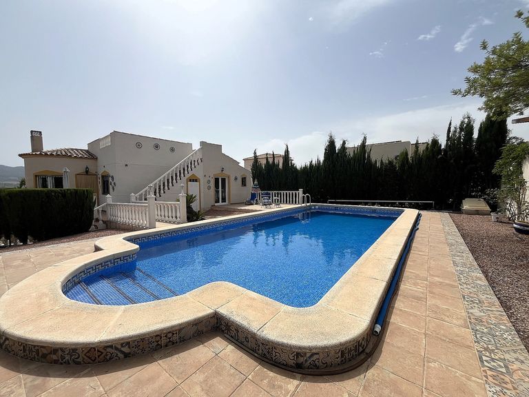 Property thumbnail 1