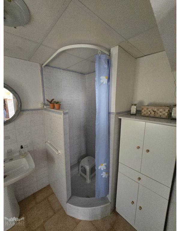 Property thumbnail 13