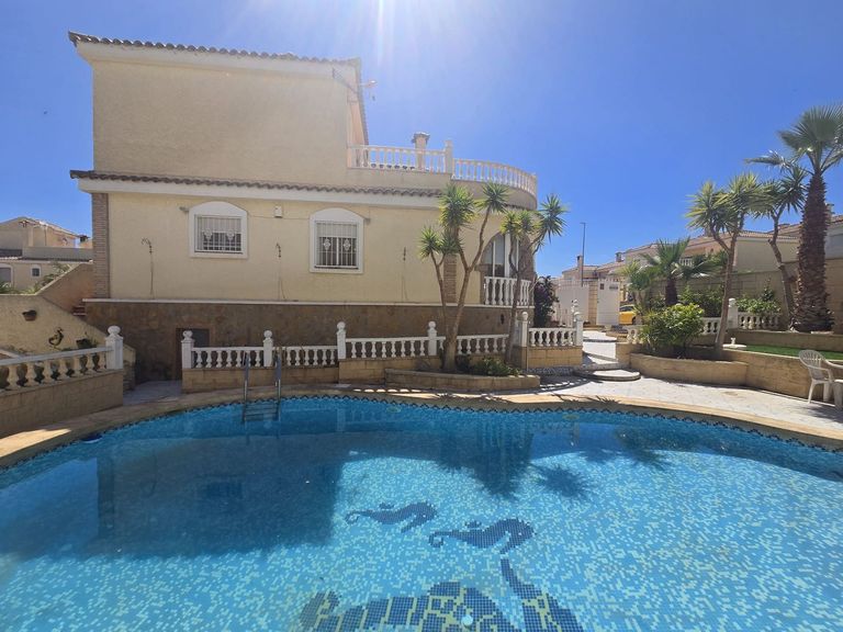 Property thumbnail 6