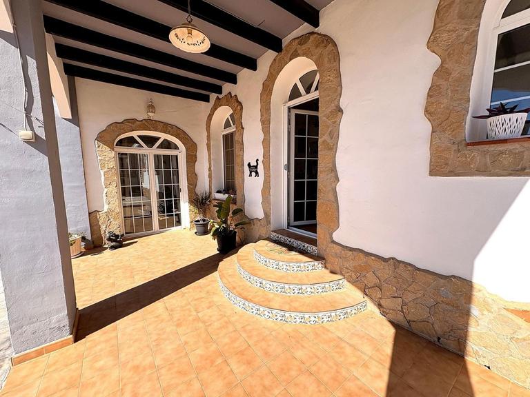 Property thumbnail 35