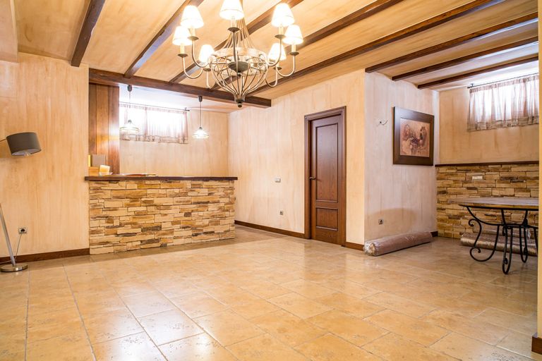 Property thumbnail 40