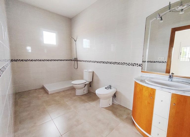 Property thumbnail 11