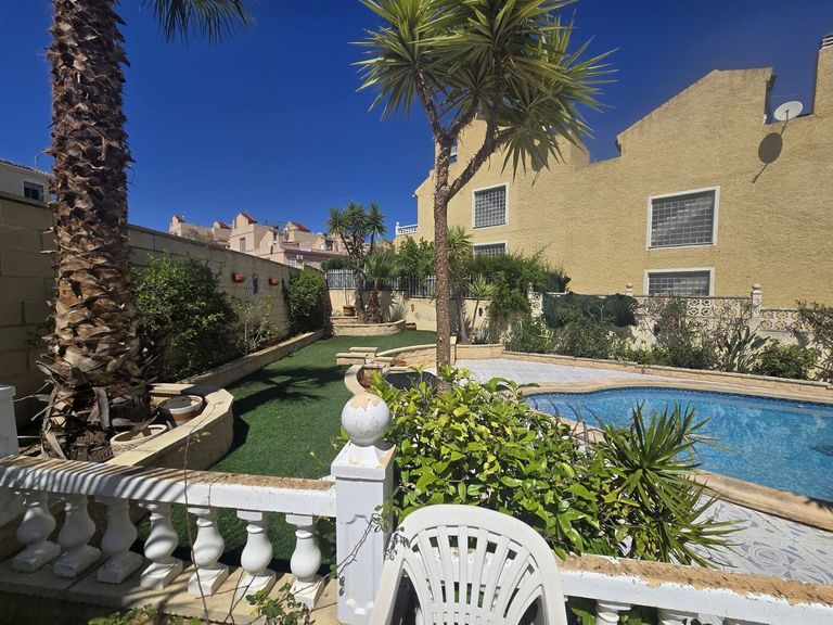 Property thumbnail 4