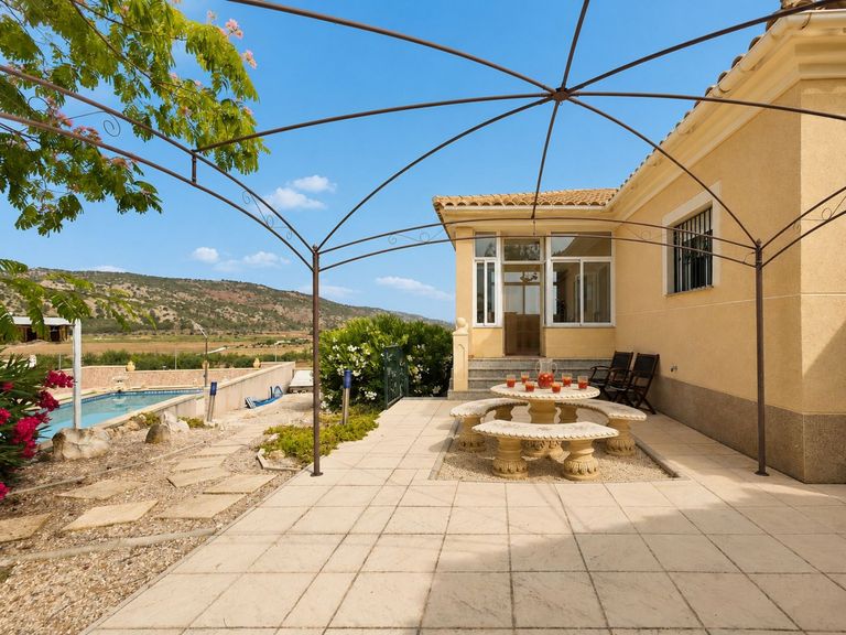 Property thumbnail 11