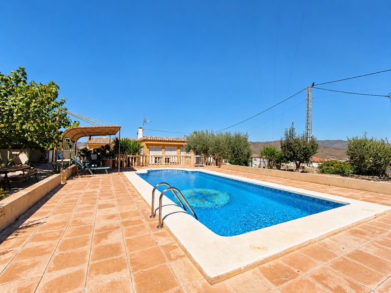 Property thumbnail 1