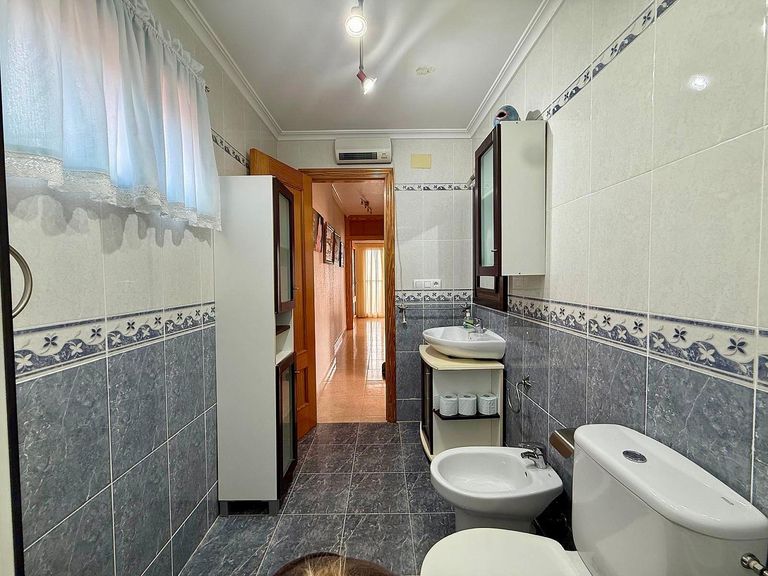 Property thumbnail 16