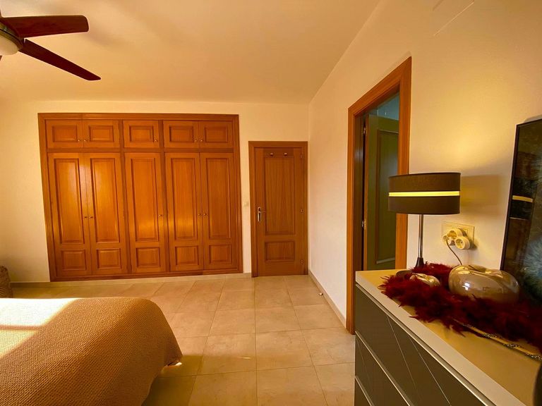 Property thumbnail 35