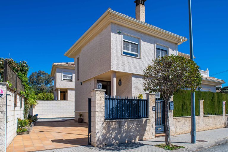 Property thumbnail 1