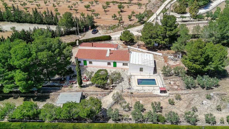 Property thumbnail 1