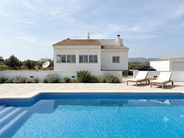 Property thumbnail 1