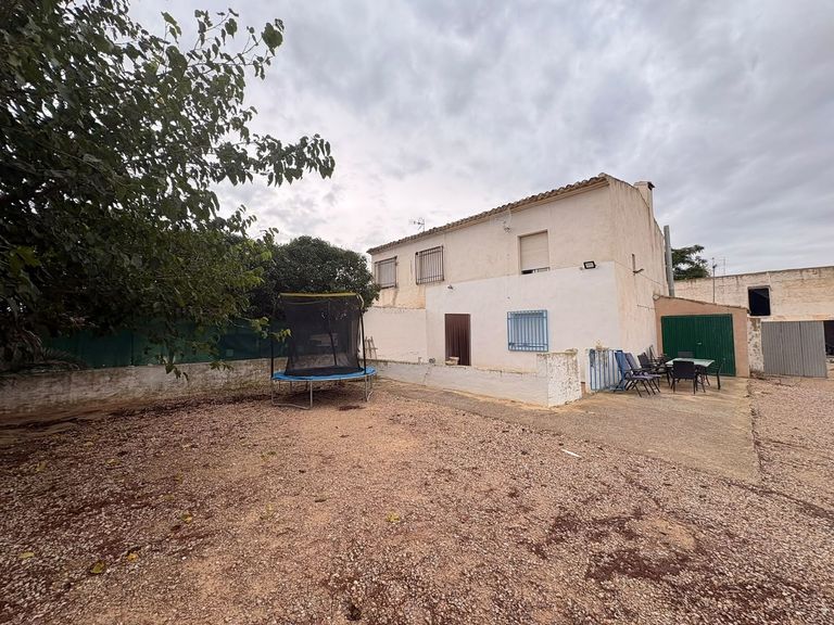 Property thumbnail 1