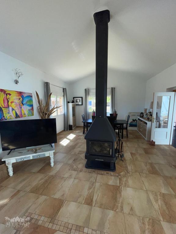 Property thumbnail 11