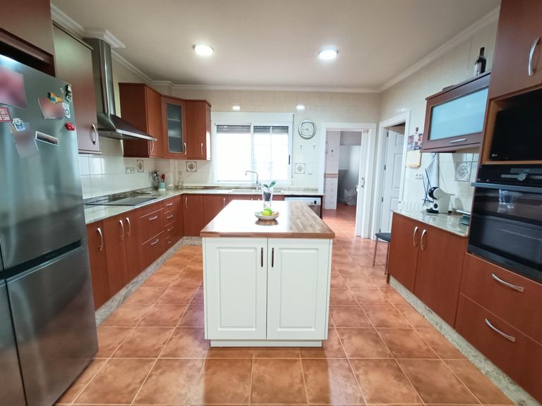 Property thumbnail 10