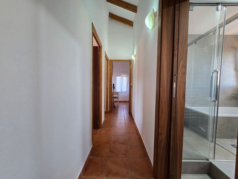 Property thumbnail 23