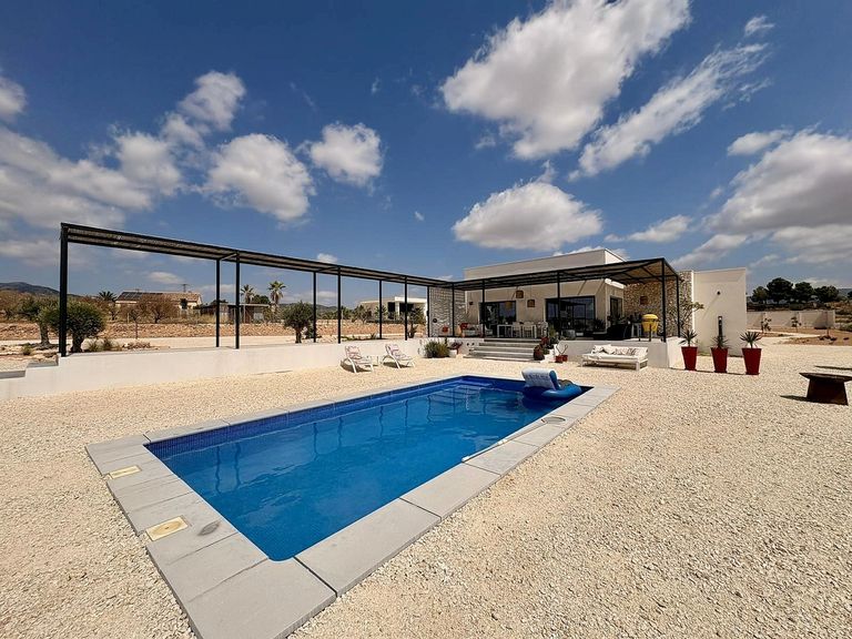 Property thumbnail 6