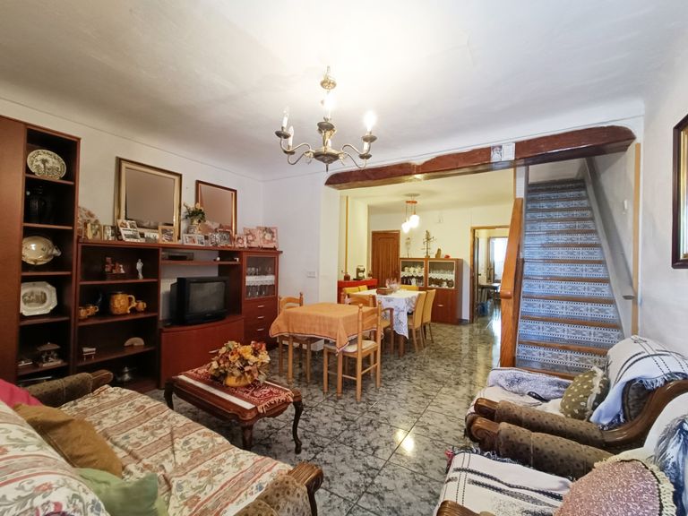 Property thumbnail 1